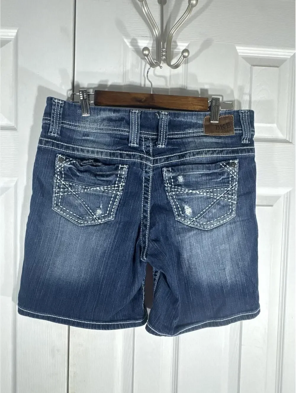 BKE Denim Payton Distressed Denim Shorts Size 32